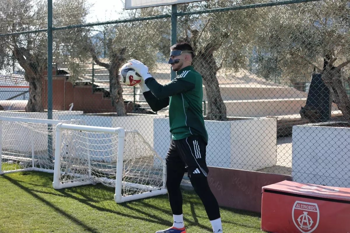 Altınordu Sakatlık Sorunlarıyla Baş Etmeye Çalışıyor