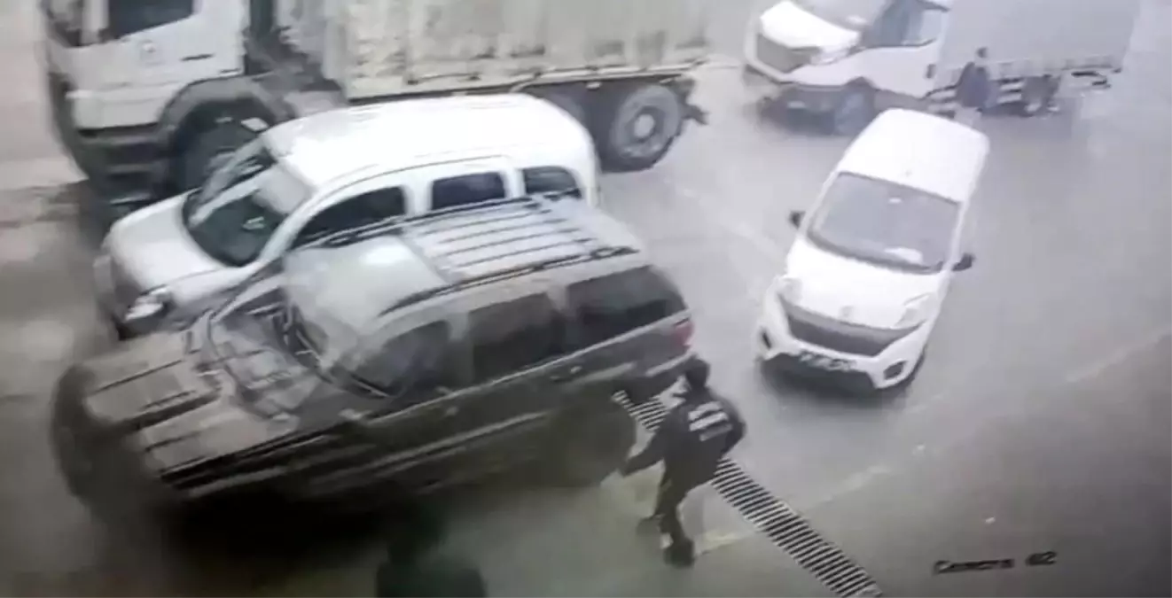 Düzce\'de Araç Muayene İstasyonunda Kaza