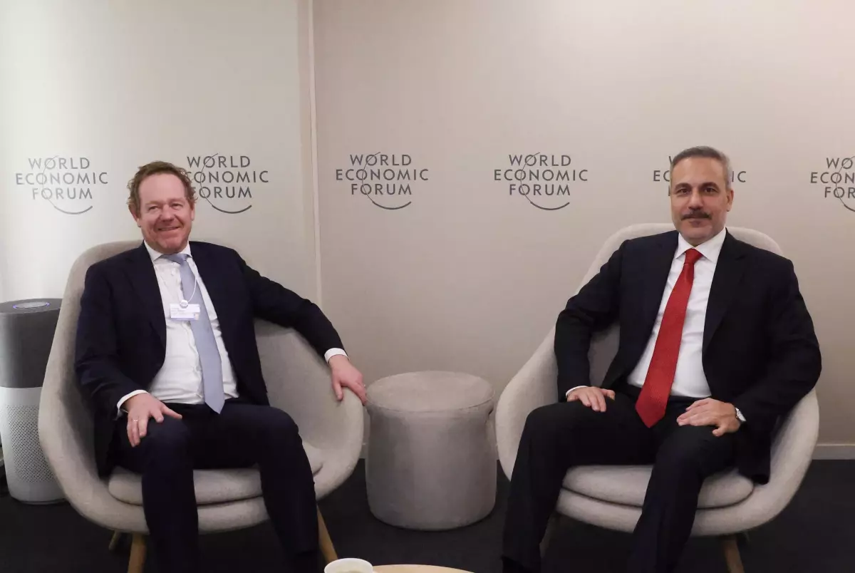 Fidan ve Van Weel Davos\'ta Görüştü