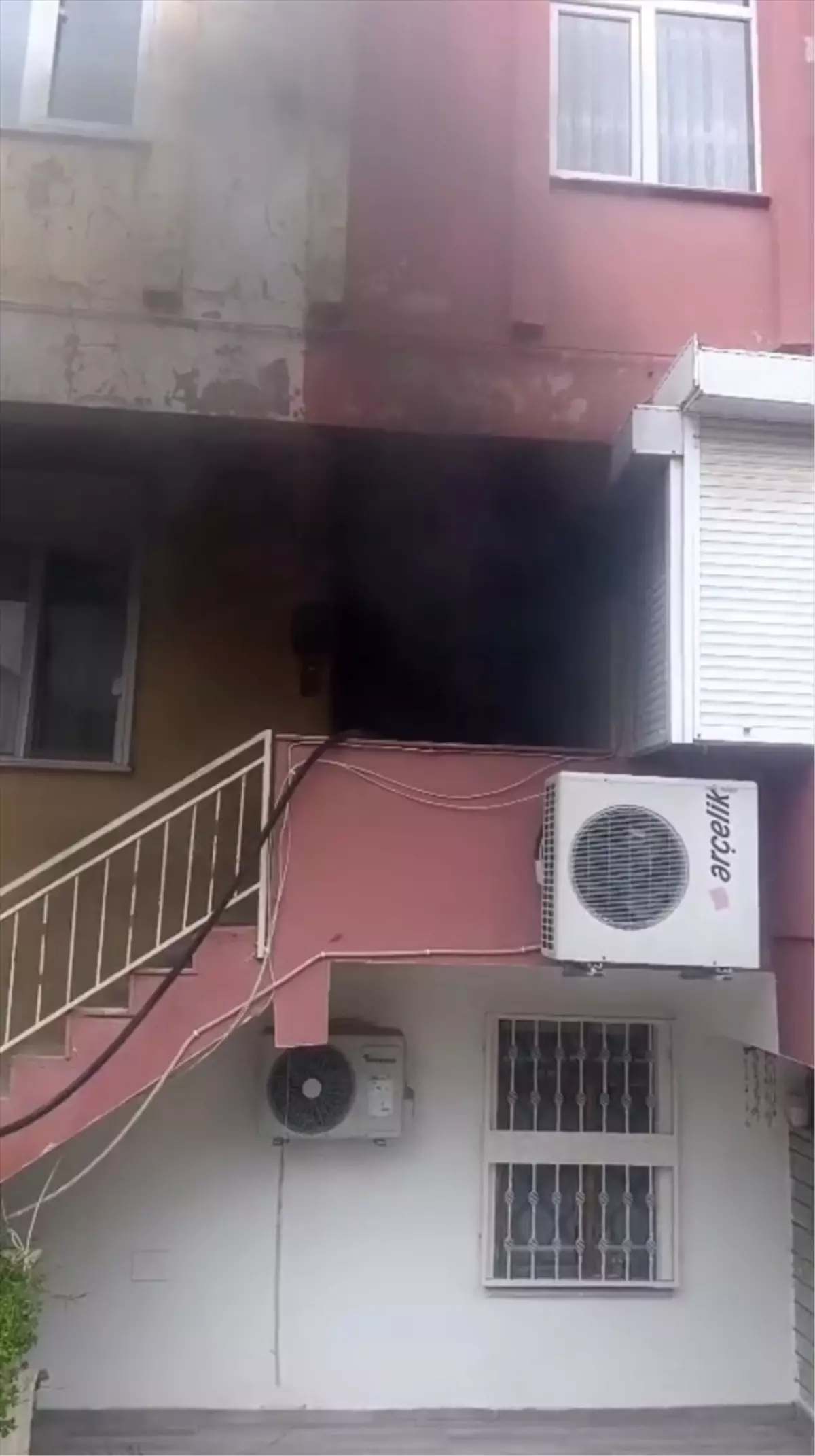 Edremit\'te Apartman Yangını