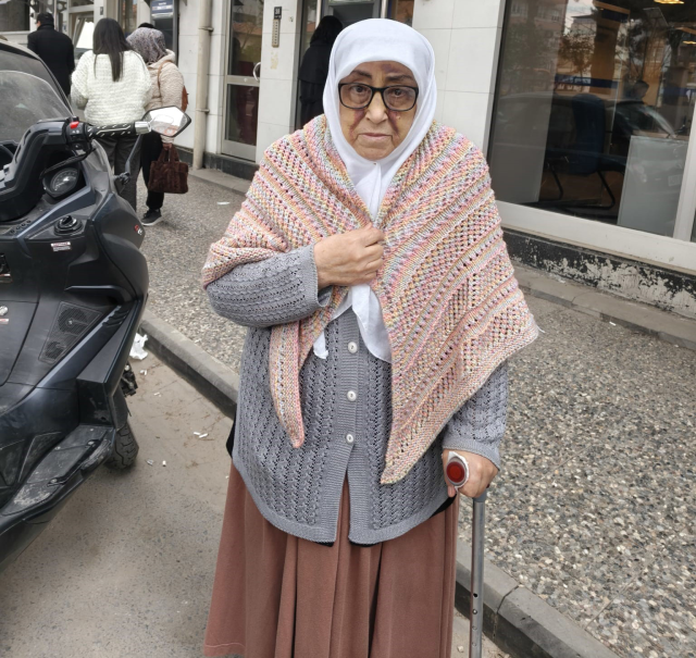 'Düzgün konuşamıyorsun' deyip emekli maaşını vermediler 'Düzgün konuşamıyorsun' deyip emekli maaşını vermediler
