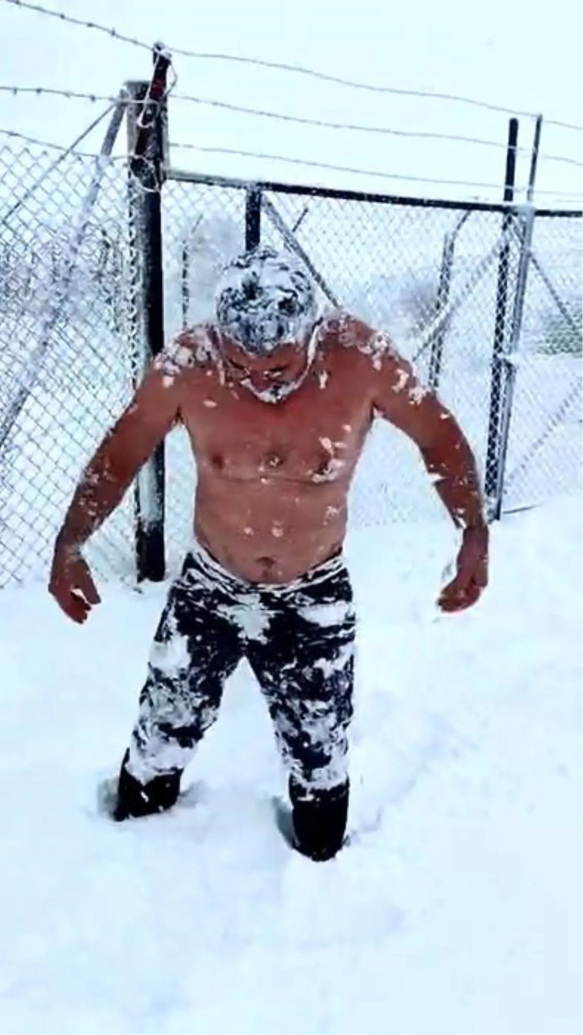 Beypazarı\'nda Kar Banyosu Keyfi