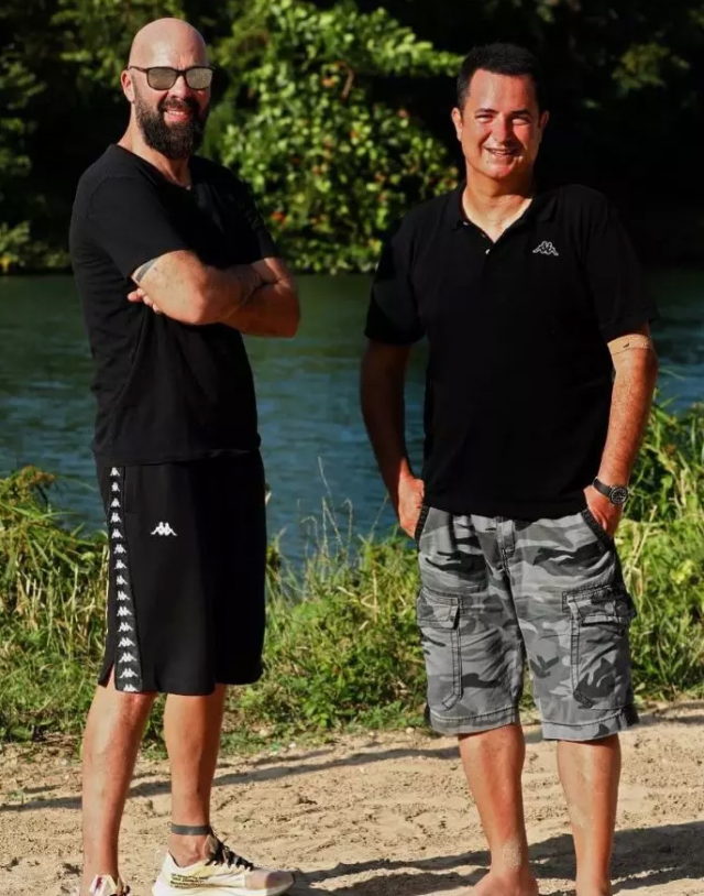 Esat Yontunç havalimanında gözaltına alındı Esat Yontunç havalimanında gözaltına alındı