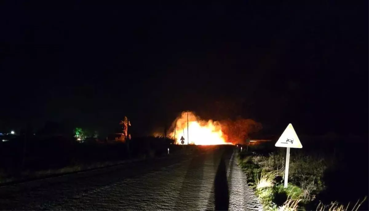 Marmaris\'te Fırtına Yangın Çıkardı