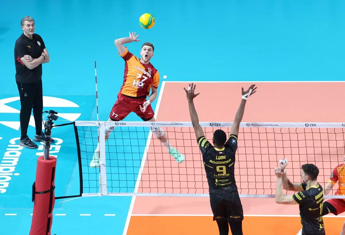 Galatasaray HDI Sigorta 3-1 Yenildi