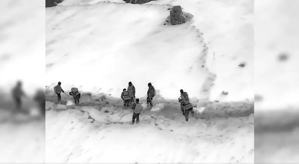 Hakkari\'de 860 Kilogram Uyuşturucu Ele Geçirildi