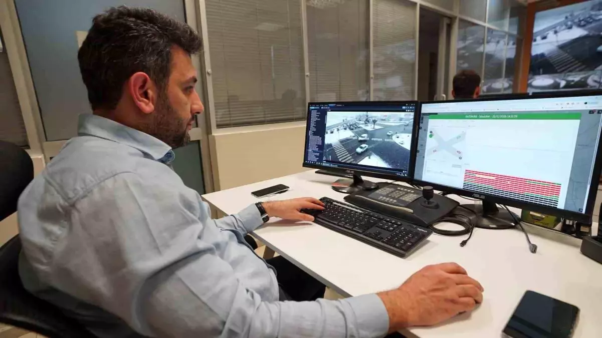 Kahramanmaraş\'ta 264 kamerayla yol durumunu anlık olarak takip ediyor
