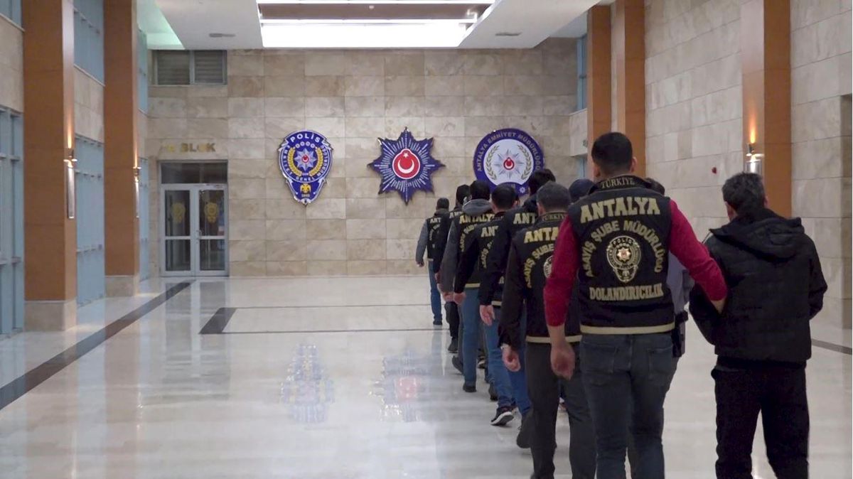 Antalya\'da 16 Milyonluk Dolandırıcılık Operasyonu