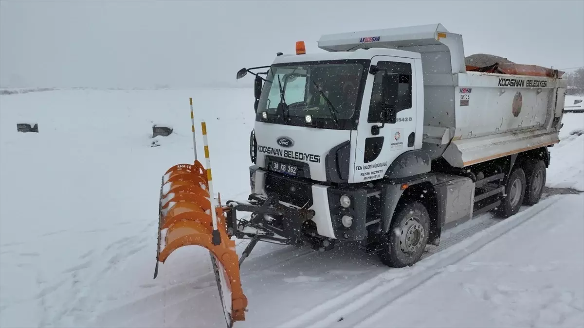 Kocasinan\'da Karla Mücadele Devam Ediyor