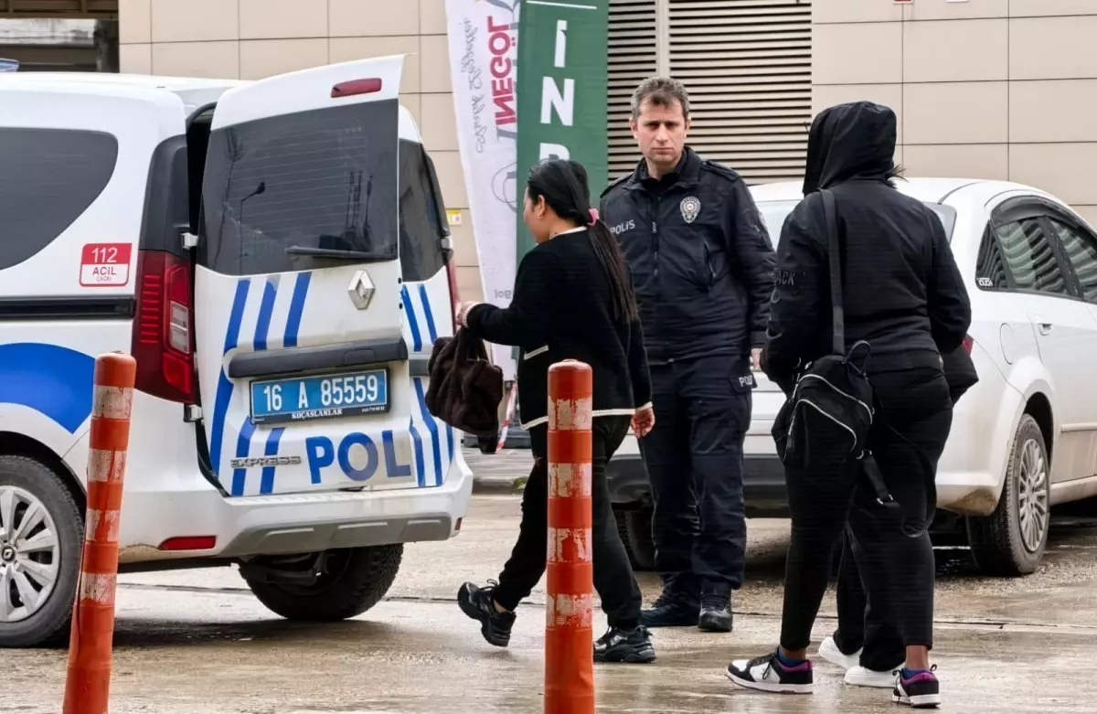 İnegöl\'de Kaçak Çalıştırılan 3 Kadın Yakalandı