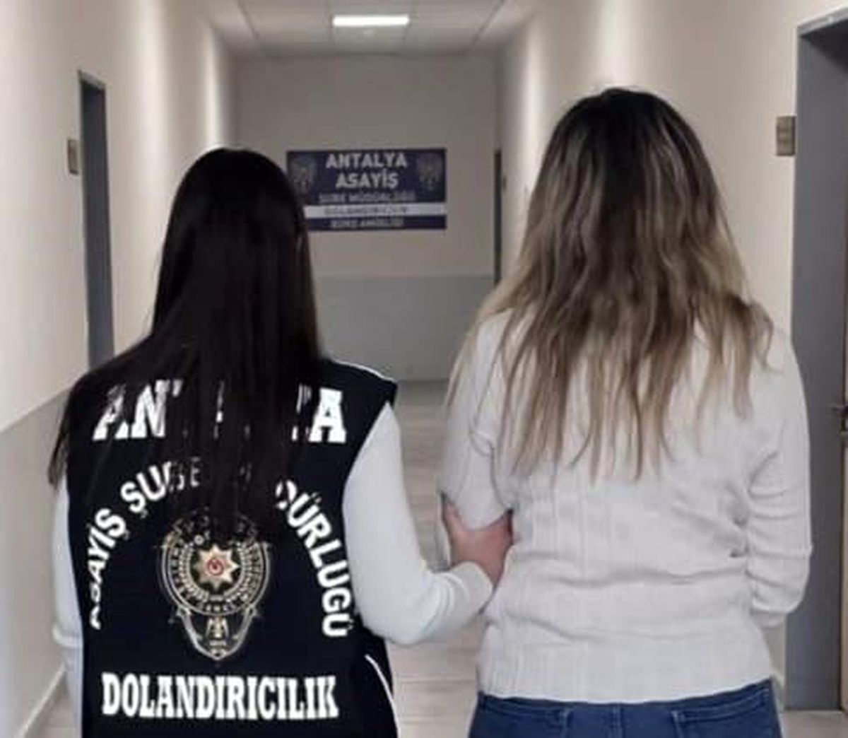 Antalya\'da Dolandırıcılık Operasyonu