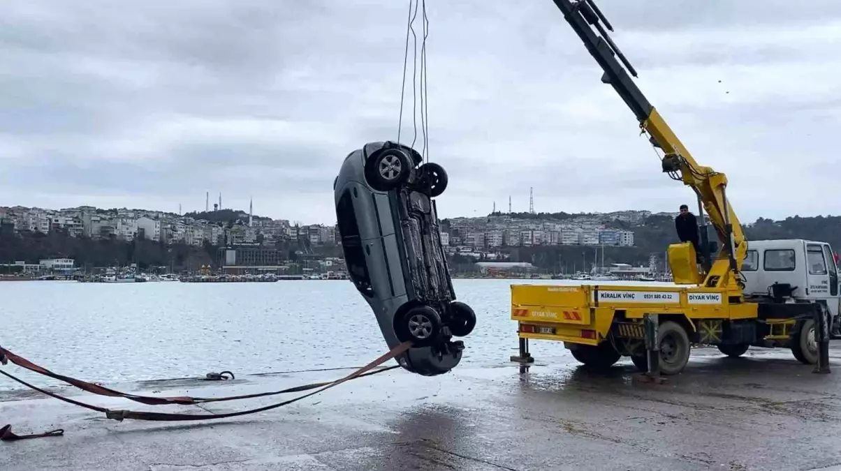 Şile\'de Otomobil Denize Düştü