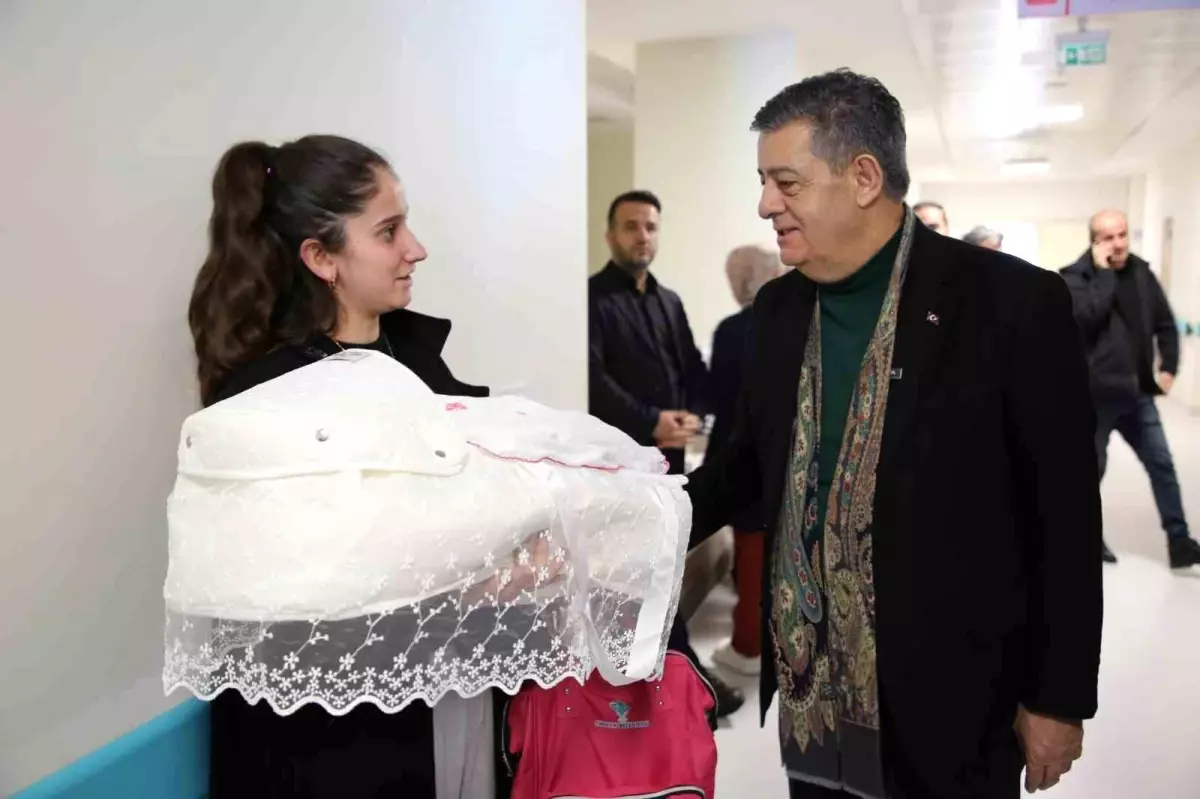 Şırnak Belediyesinden \'Hoş geldin Bebek\' sürprizi