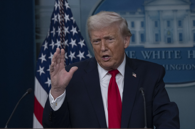 Trump 'Grönland konusunda anlaştık' dedi, Putin adaya fiyat biçti