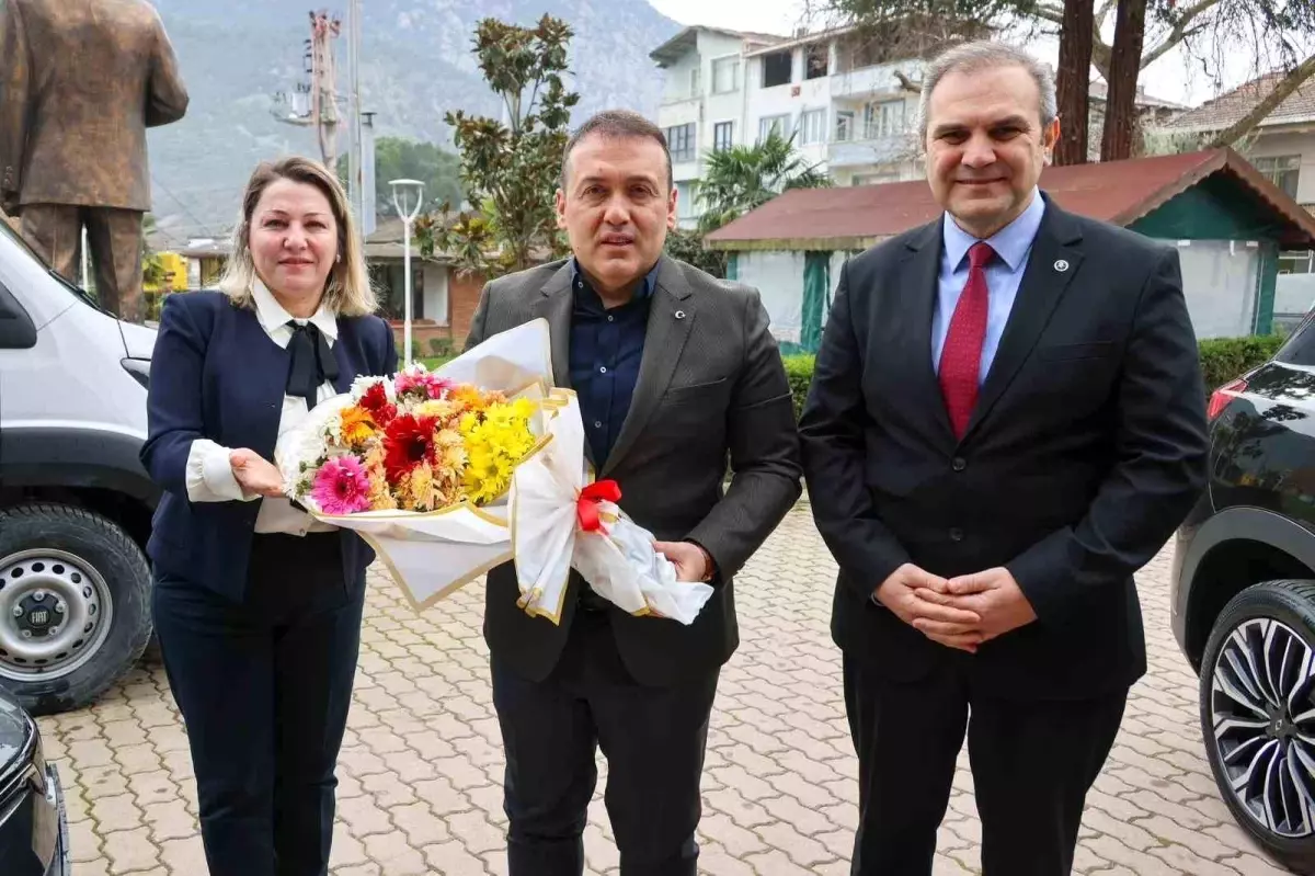 Vali Sözer, Bayırköy Belediyesinde incelemelerde bulundu