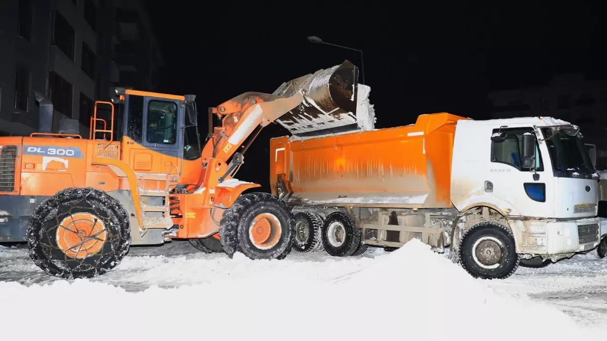 Van\'da Karla Mücadele: 146 Yol Yeniden Açıldı