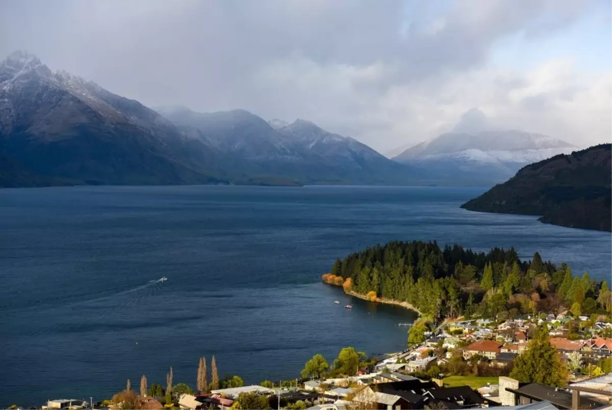 Yeni Zelanda\'da Toprak Kayması: 2 Ölü