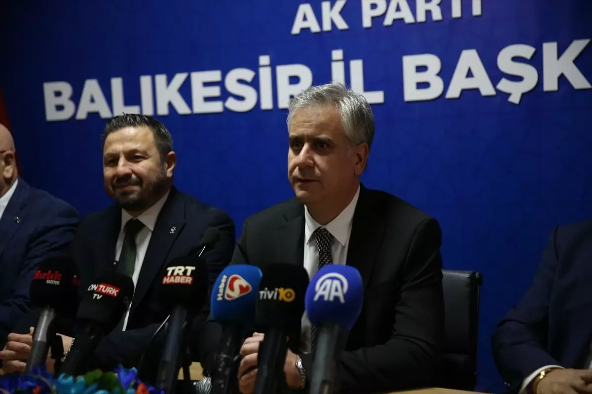 Yalçın: Suriye\'ye yaklaşımımızda tüm Suriyeliler kardeşimiz