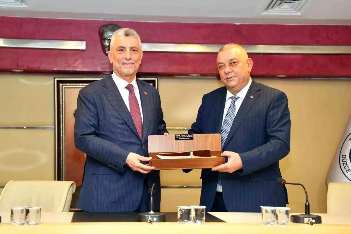 DTSO Başkanı Bıyık\'ın ihracat akademisine bakandan destek
