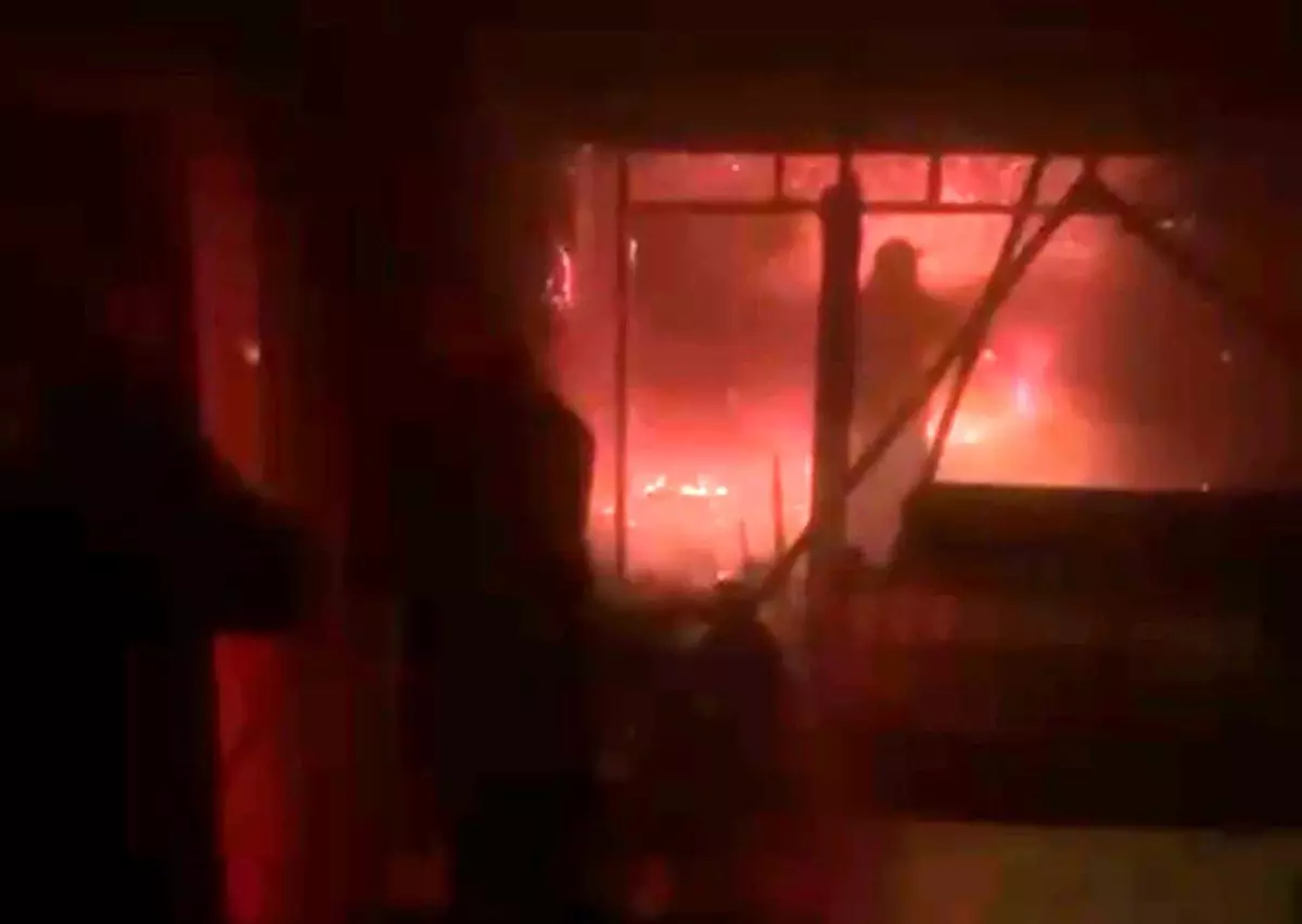 Gazipaşa\'da mahalle konağında yangın korkuttu