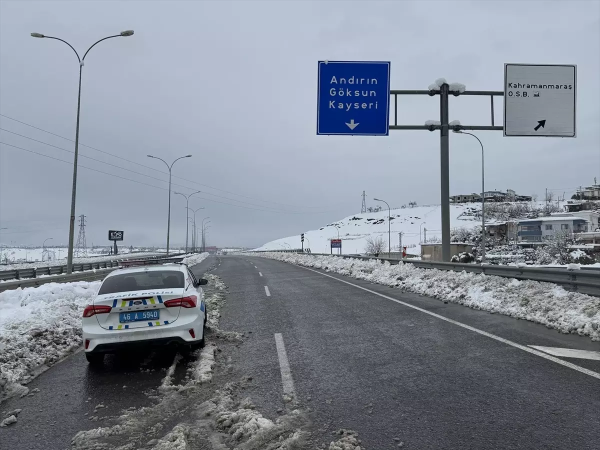 Kahramanmaraş\'ta Kar Yağışı Hayatı Olumsuz Etkiliyor