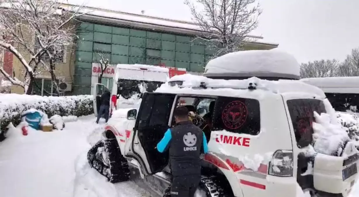 Siirt\'te Kar Engeline UMKE Müdahalesi