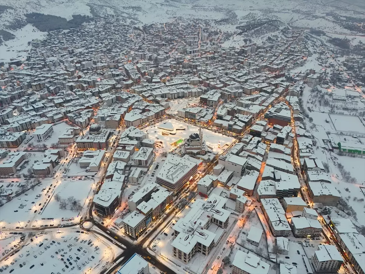 Bingöl Beyaza Büründü