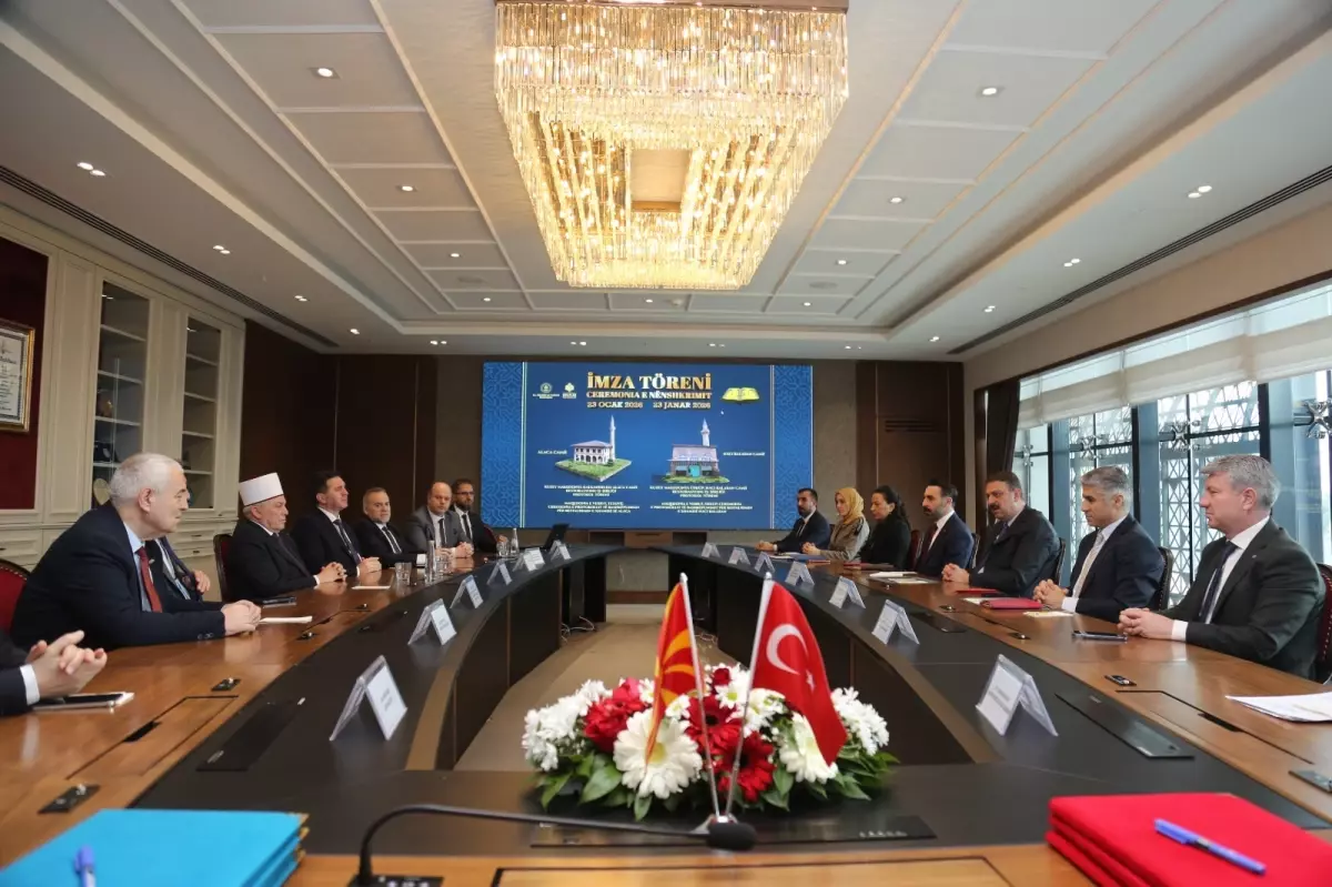 Kuzey Makedonya\'da İki Camii İçin Restorasyon Protokolü İmzalandı