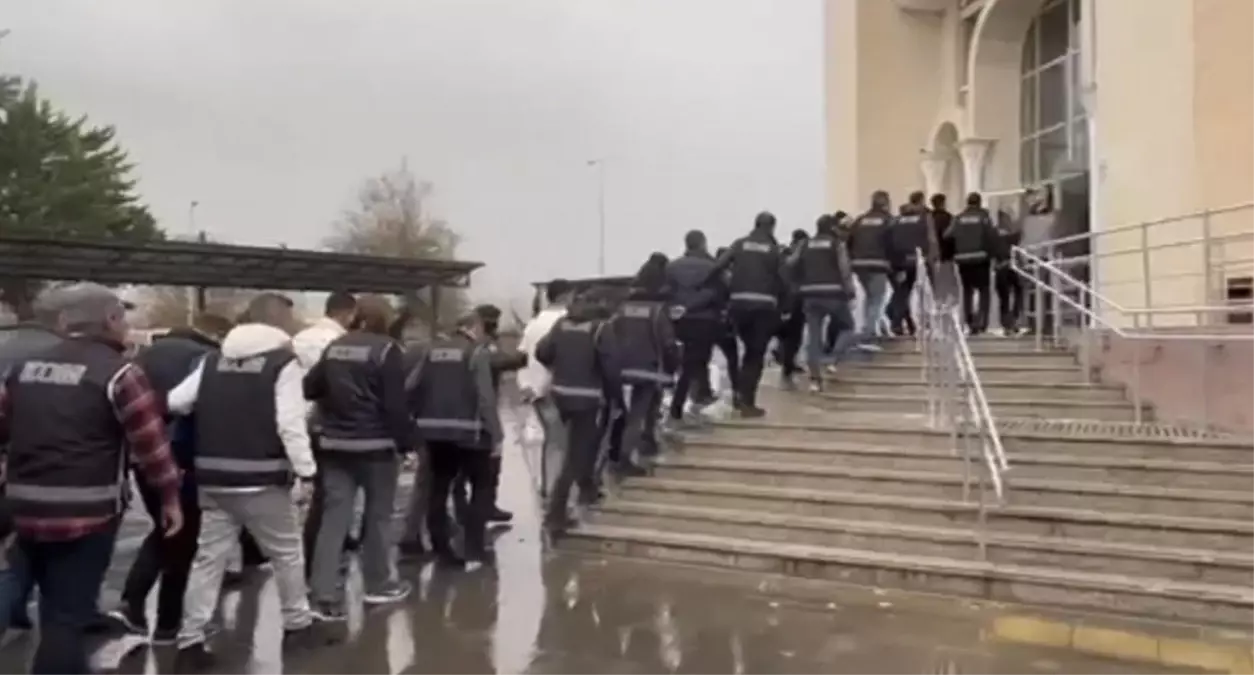 Muğla\'da Suç Örgütlerine Operasyon: 8 Tutuklama