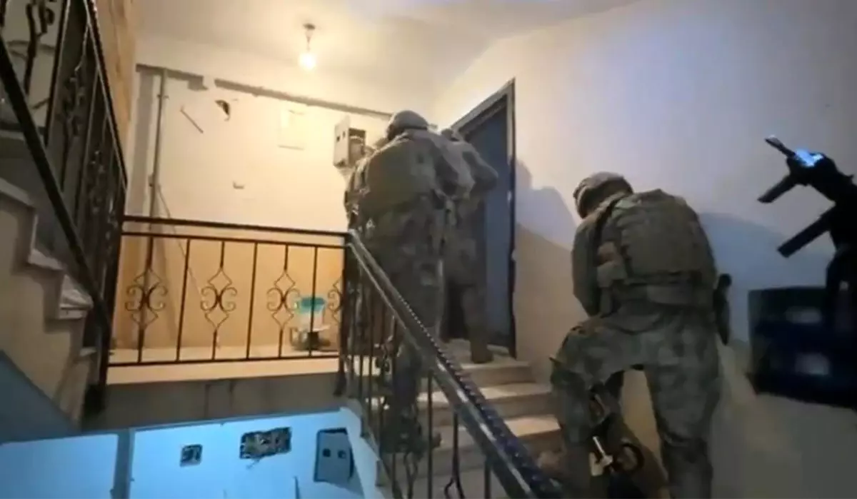 Sakarya\'da DEAŞ Operasyonu: 5 Gözaltı