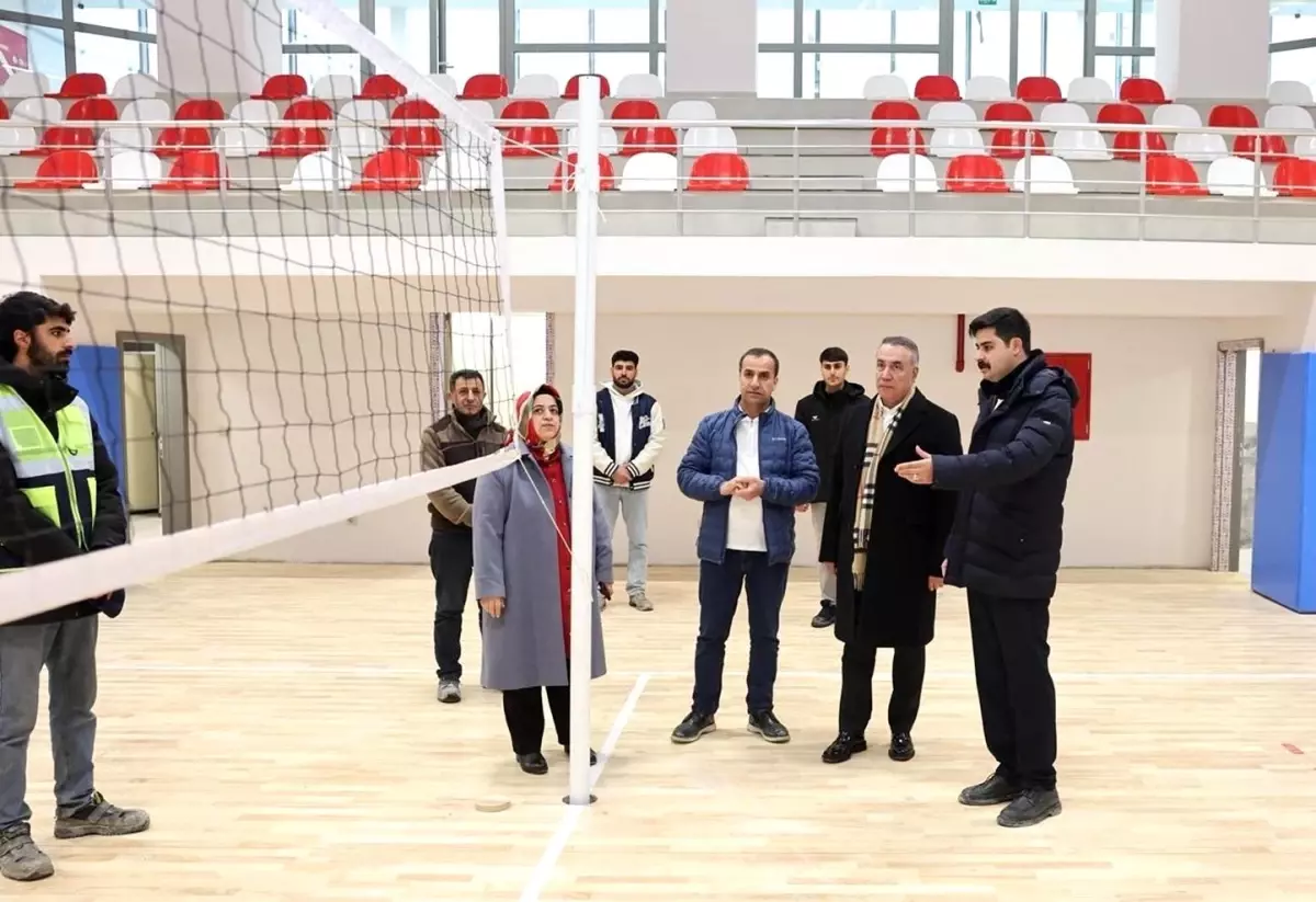 Sultangazili gençler modern bir spor merkezine daha kavuşuyor