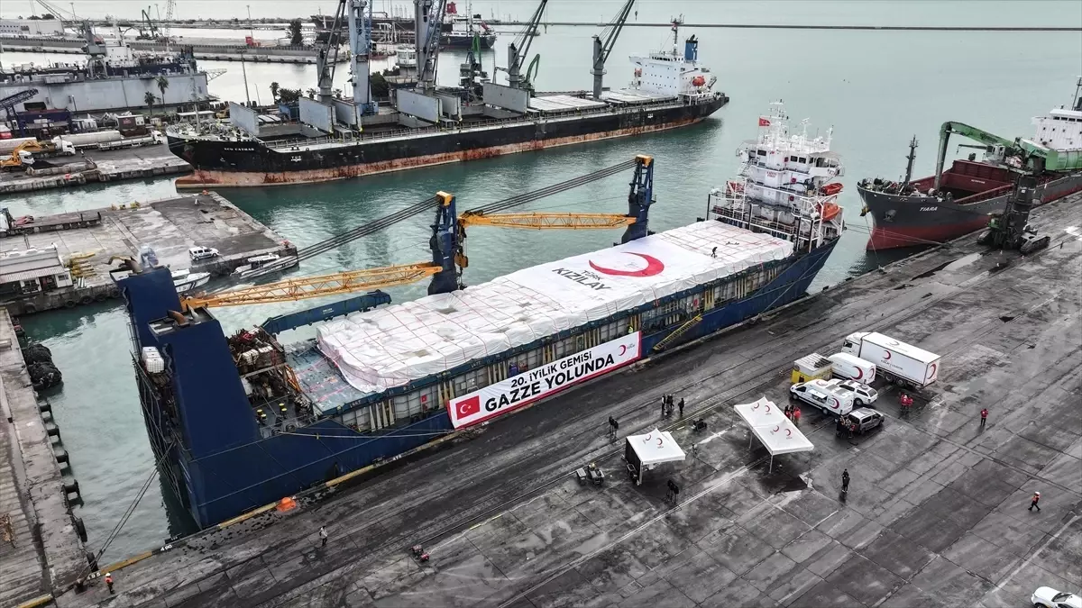 20. İyilik Gemisi Gazze\'ye Uğurlandı