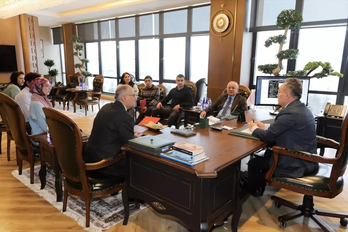 Uluslararası Araştırmacılar TOGÜ\'yü Ziyaret Etti