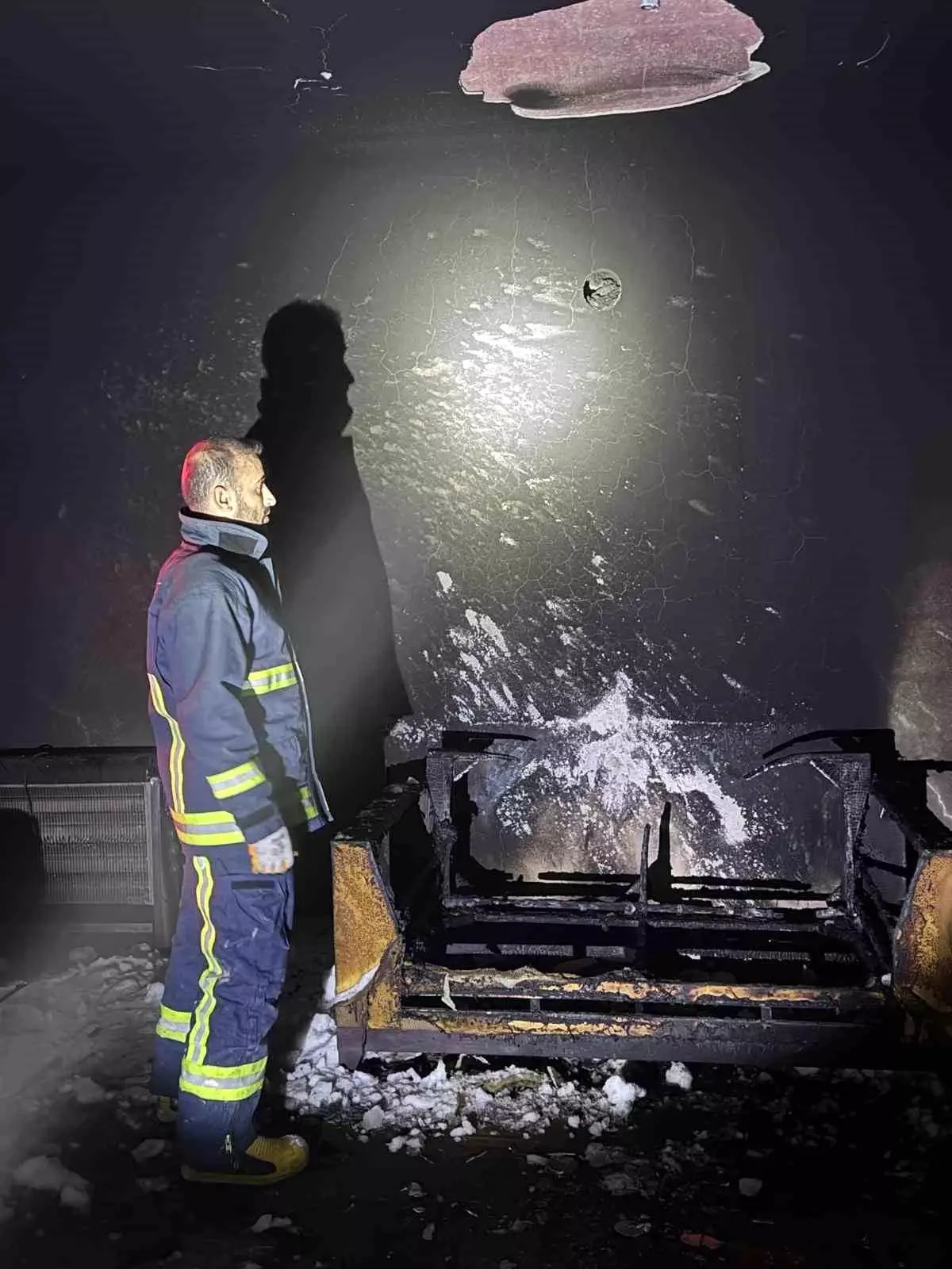 Tuşba\'da Ev Yangını