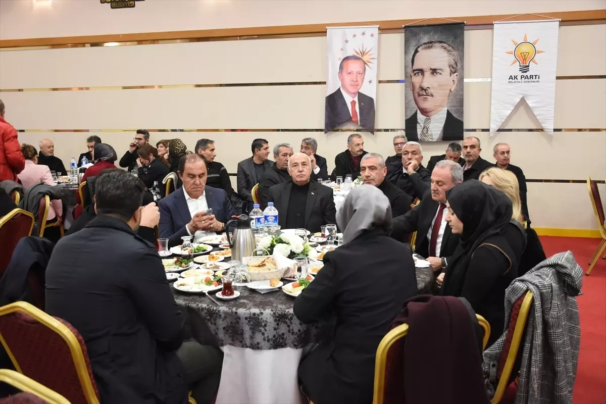 AK Parti Malatya 2025 Planlarını Değerlendirdi