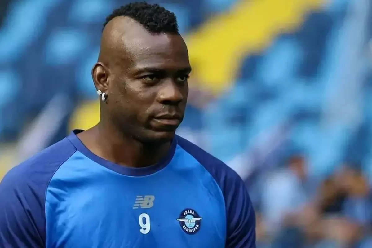 Aylardır futbol oynamayan Mario Balotelli\'nin yeni takımı bomba