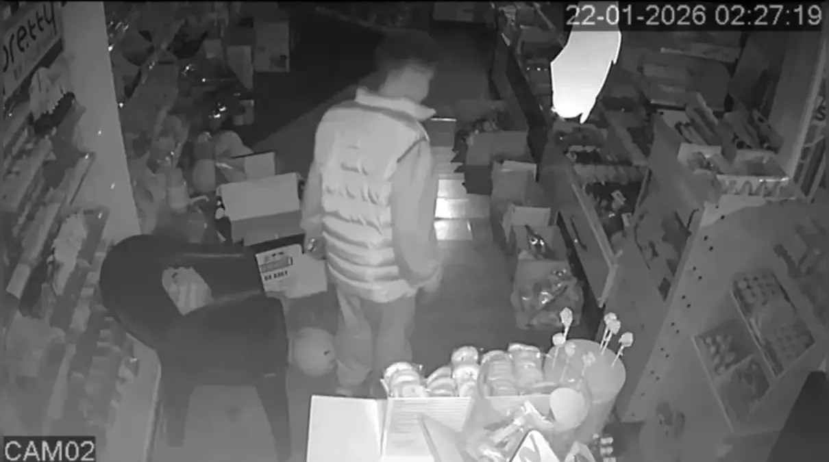 Konteyner çarşıdaki çocuğun büfe macerası