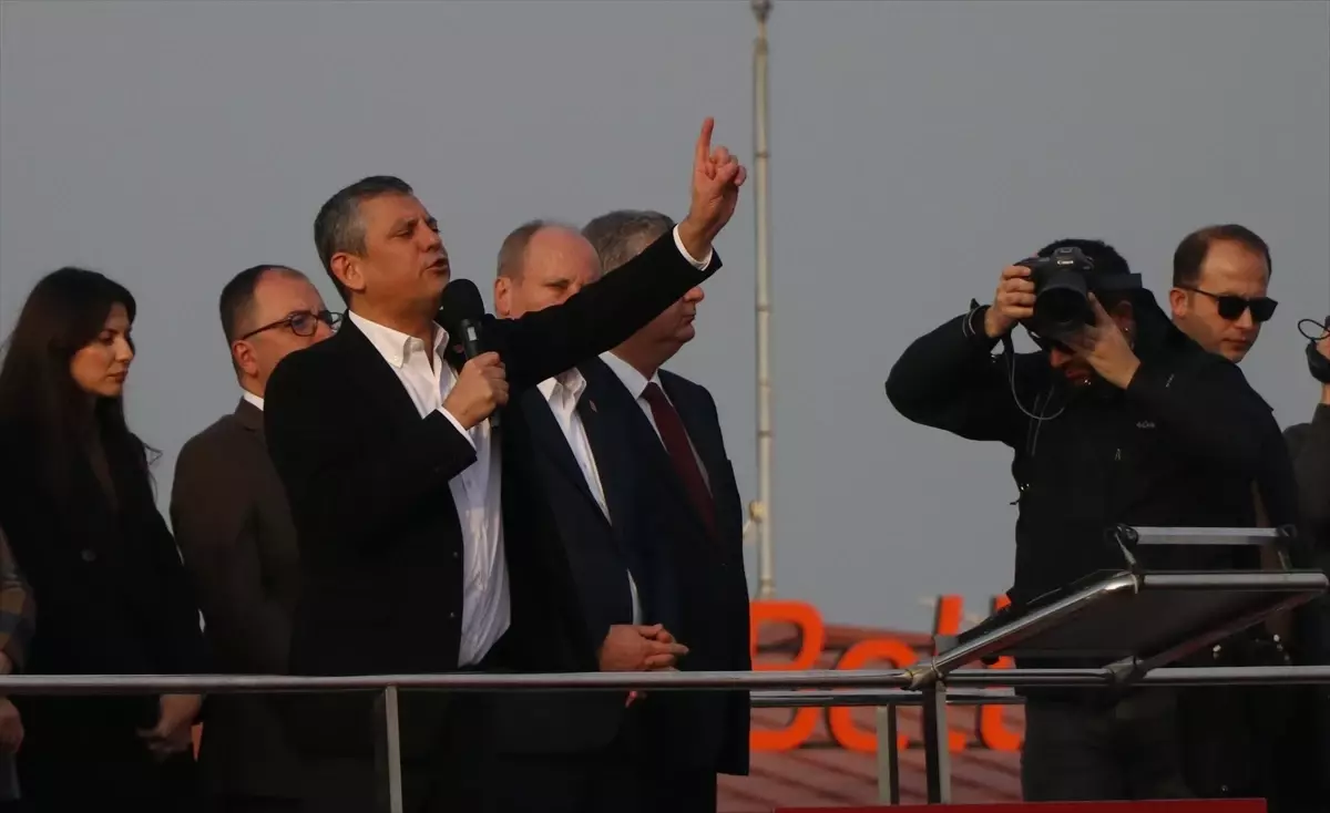 CHP Genel Başkanı Özgür Özel, partisinin Yalova mitinginde konuştu Açıklaması