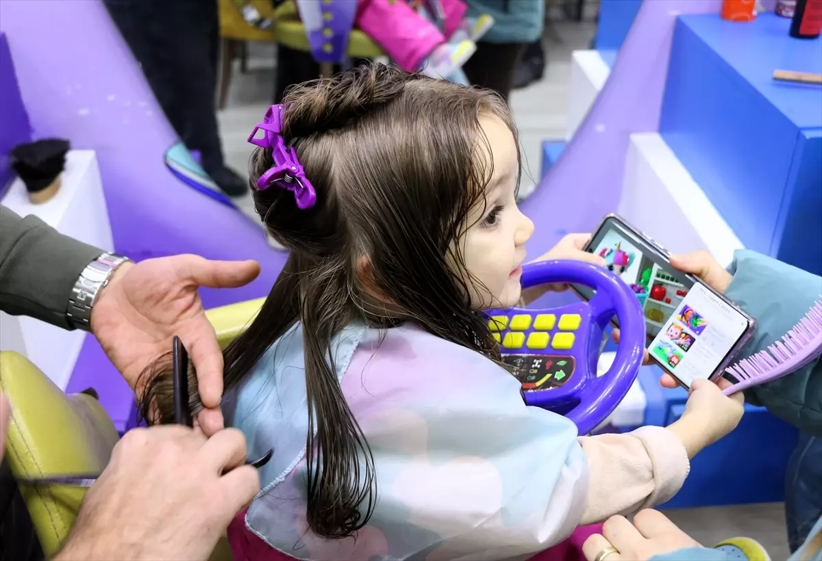 Çocuklar için Eğlenceli Kuaför Deneyimi