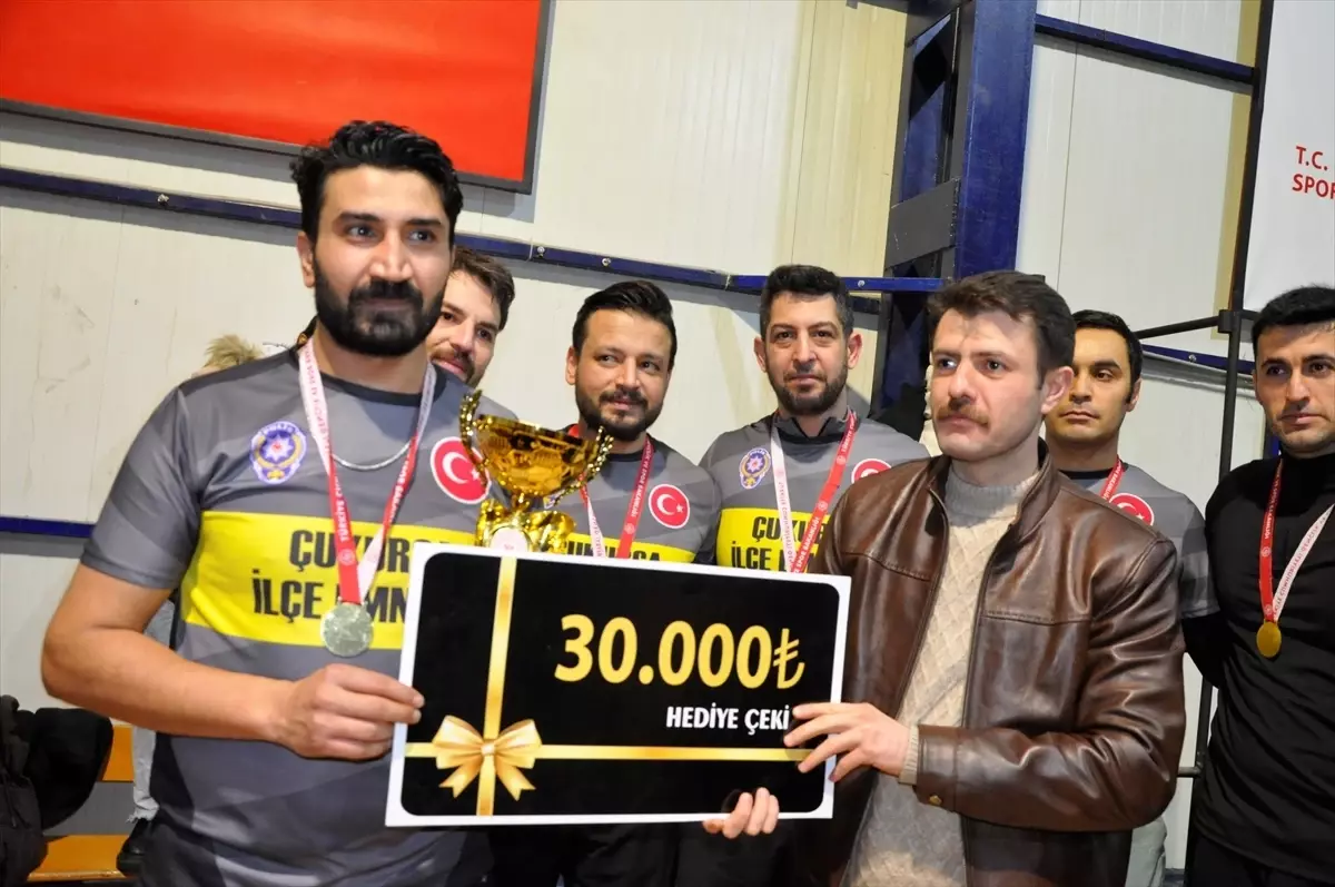 Çukurca Voleybol Turnuvası Sona Erdi