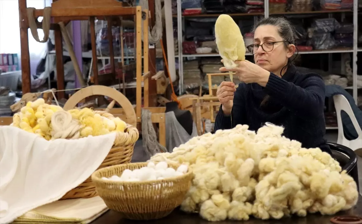 Emel Duman, Yaşayan İnsan Hazineleri Ödülü ile İpek Böcekçiliğini Yaygınlaştırmayı Hedefliyor