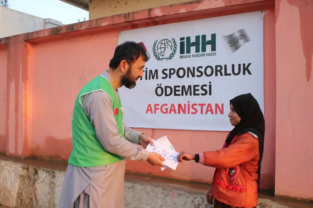 İHH Yetim Sponsorluk Bedelini 1000 Lira Olarak Belirledi