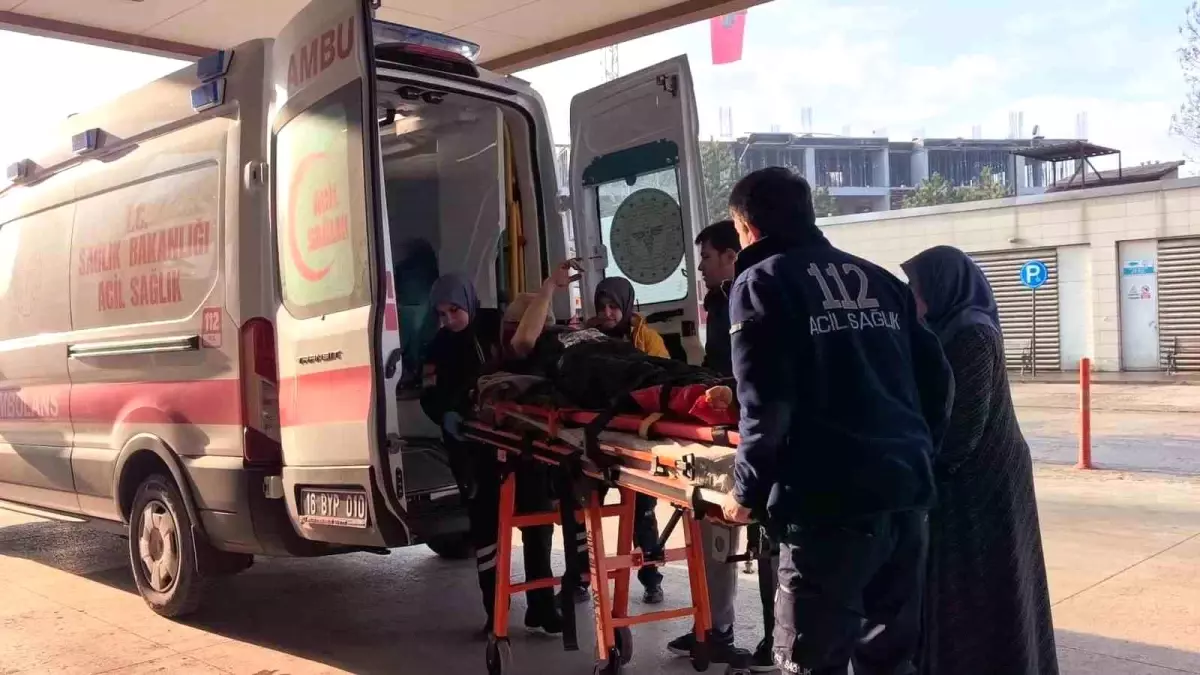 İnegöl\'de İşçi Demir Altında Kaldı