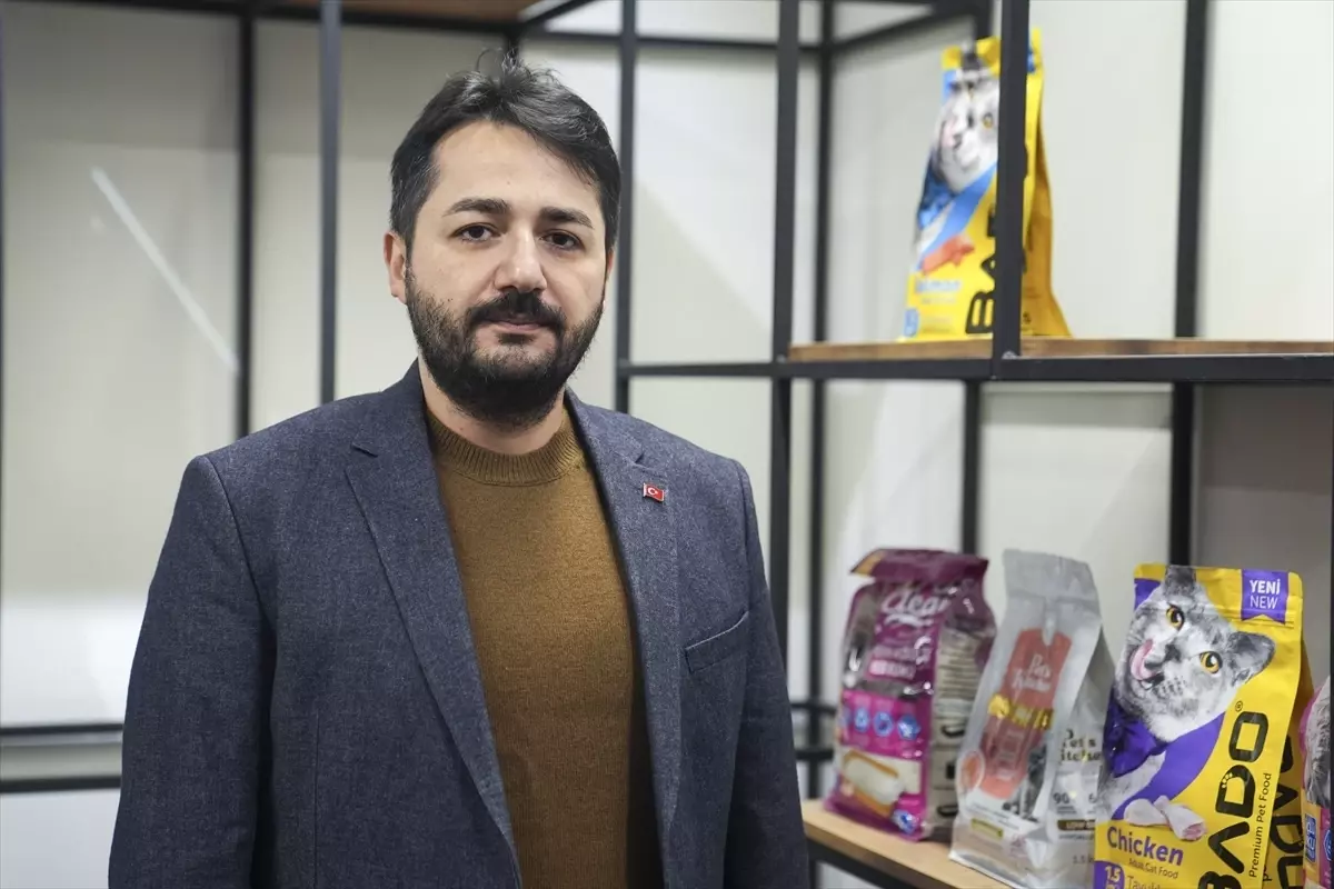 Yerli Kedi-Köpek Maması Üretimi Artıyor
