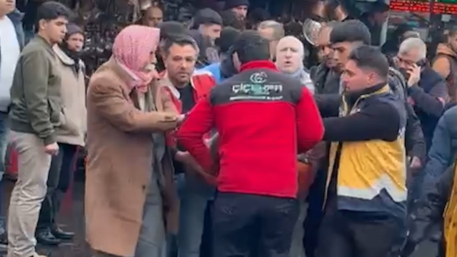 Sanal medya ünlüsü kasaba silahlı saldırı: 2 yaralı