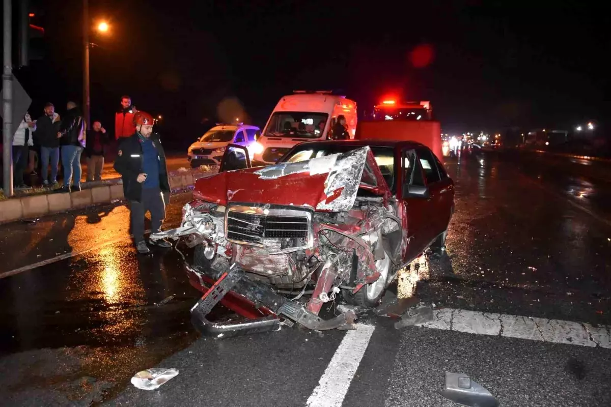 Hendek\'te Trafik Kazası