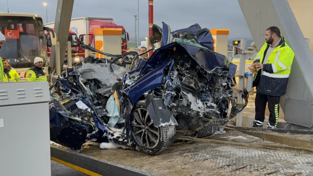 Silivri Kınalı gişelerinde 2 kişinin öldüğü kazanın otobüs içerisindeki görüntüsü ortaya çıktı
