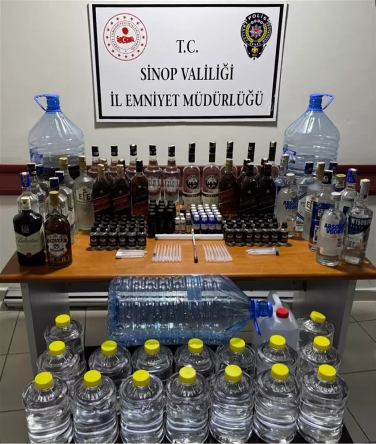 Sinop\'ta Sahte İçki Operasyonu