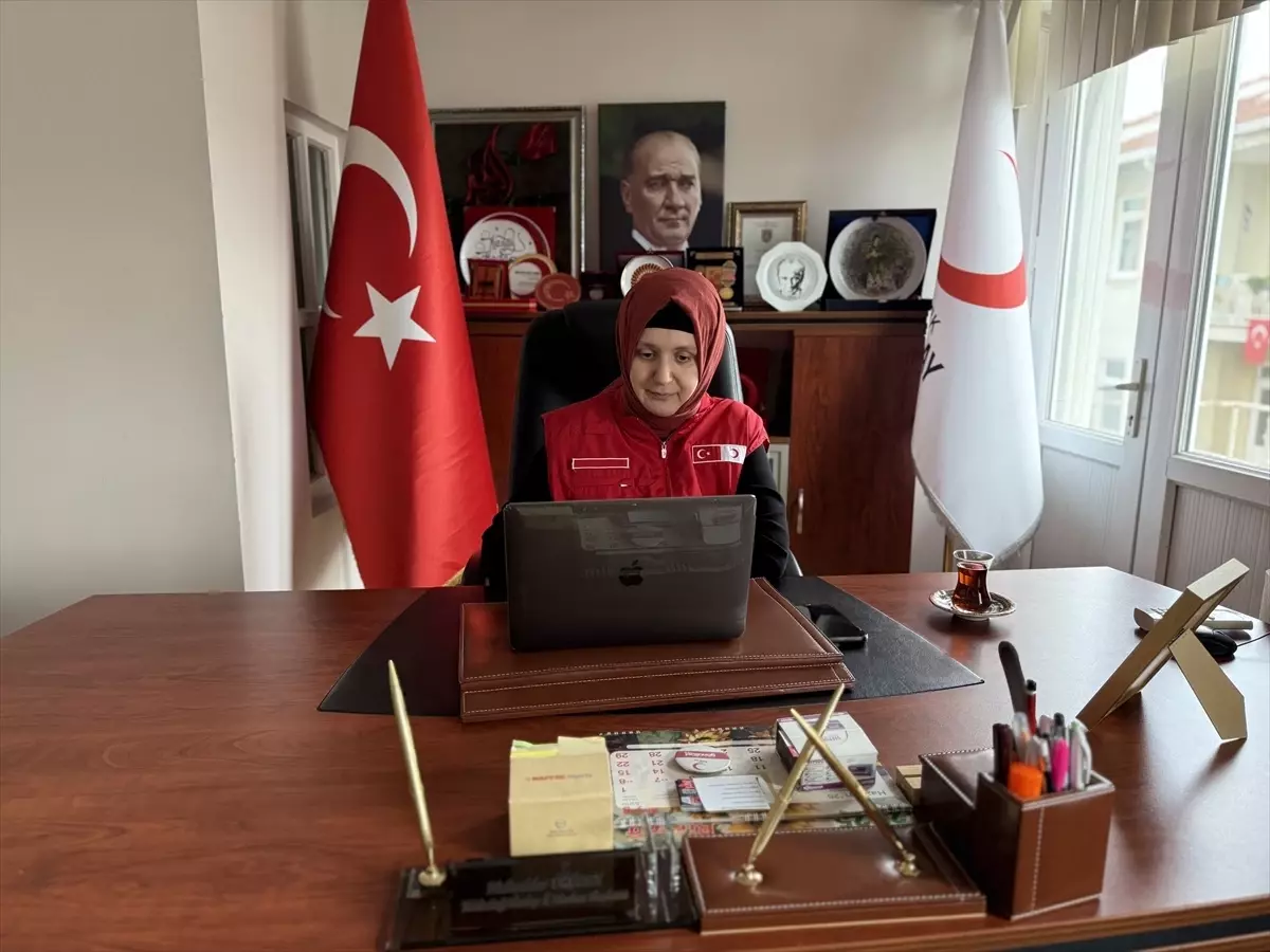 Mukadder Eren Üğüden \'Yılın Kareleri\' Oylamasına Katıldı