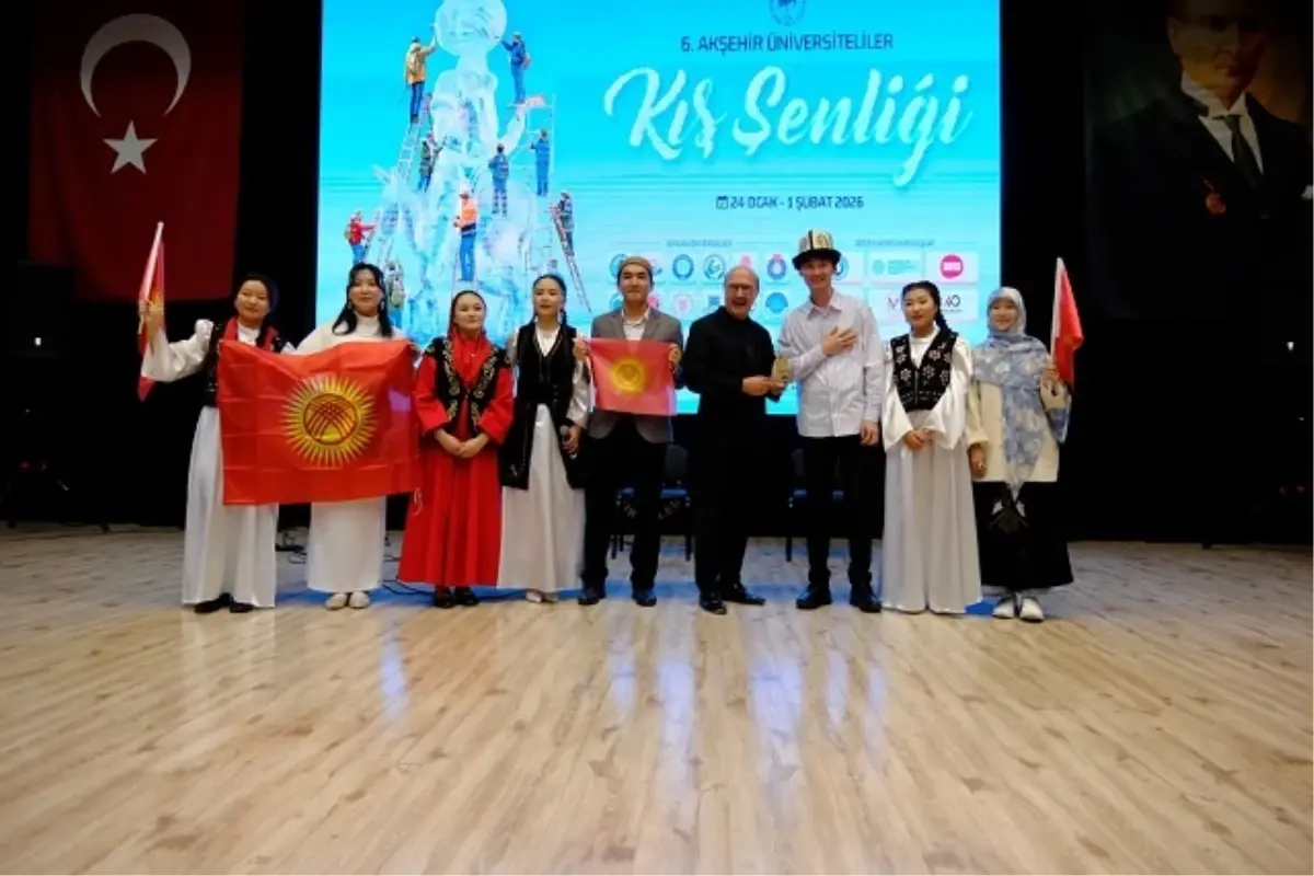 Halaçoğlu, Akşehir\'de Tarih Sohbeti Yaptı